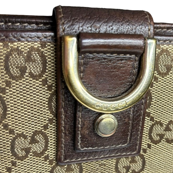 Gucci Vintage Abbey Monogram GG Canvas and Leather Gold Buckle BiFold Wallet - Picture 3 of 15